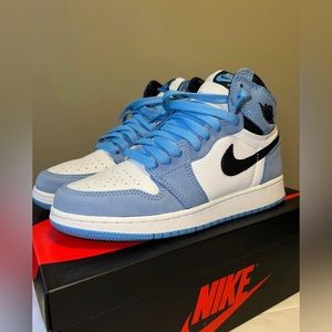 Jordan 1 Retro University Blue Size 6Y (Fits Women 7.5/8) Worn Once